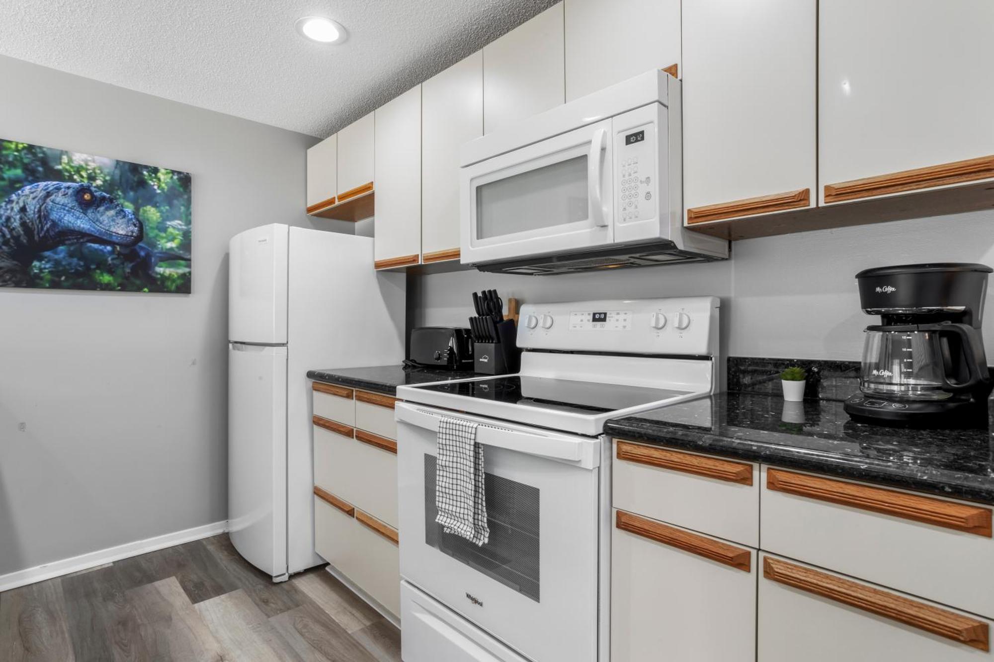 شقة King Bed Well-Located Cozy Townhouse Retreat غولفبورت المظهر الخارجي الصورة